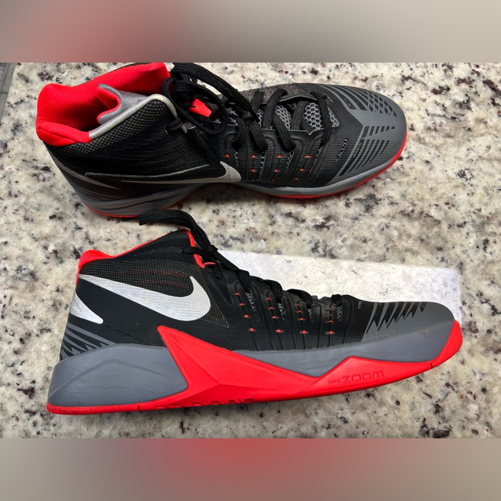 Men’s Nike Get Buckets Black/Grey/Red Basketball Shoe 12